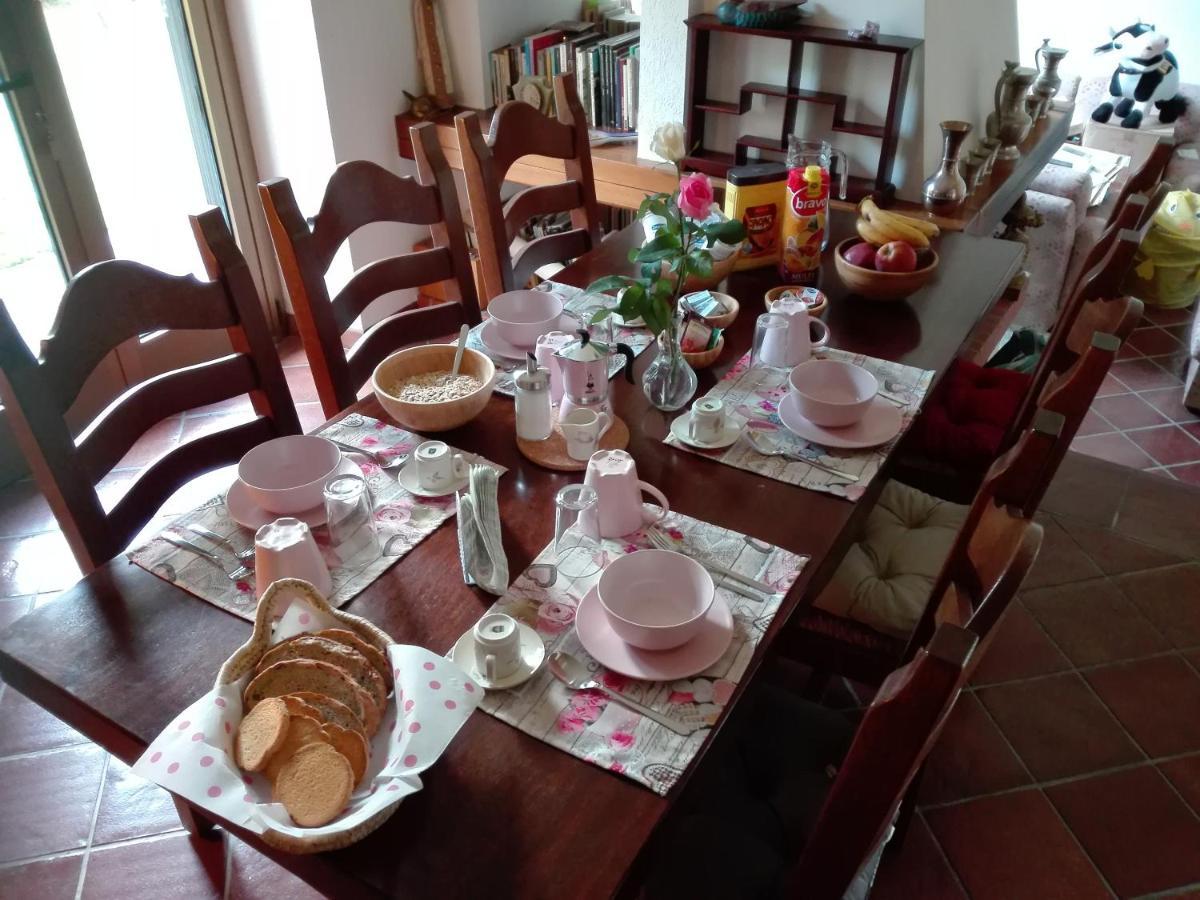 La Vie En Rose Bed & Breakfast Buia Exterior photo