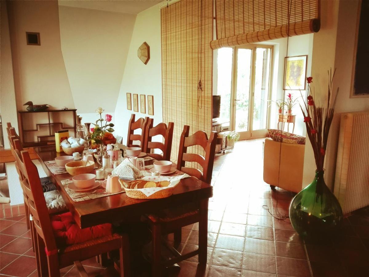 La Vie En Rose Bed & Breakfast Buia Exterior photo